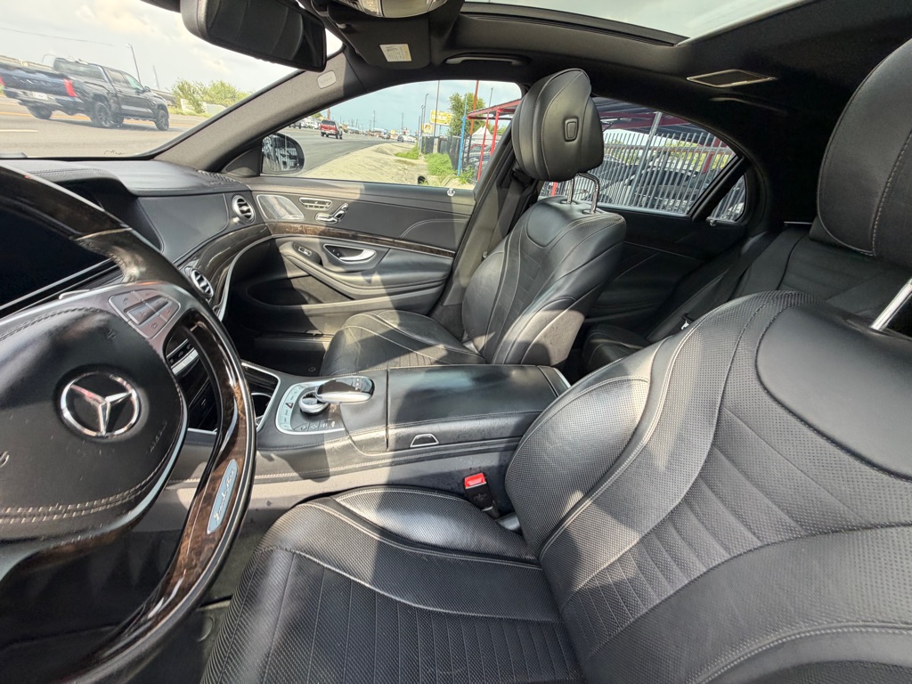 Photo 89 of this MERCEDES-BENZ S-CLASS