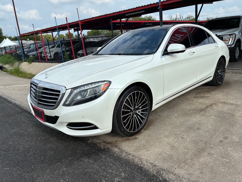 Photo 25 of this MERCEDES-BENZ S-CLASS