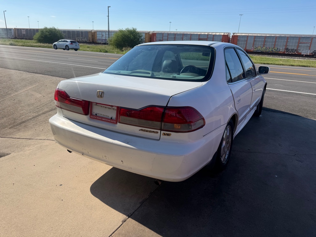 Photo 15 of this HONDA ACCORD
