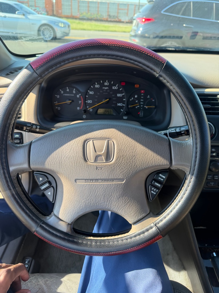 Photo 23 of this HONDA ACCORD