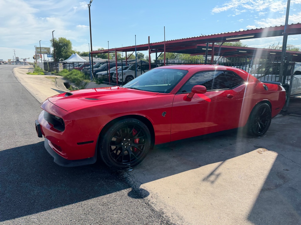 Photo 10 of this DODGE CHALLENGER