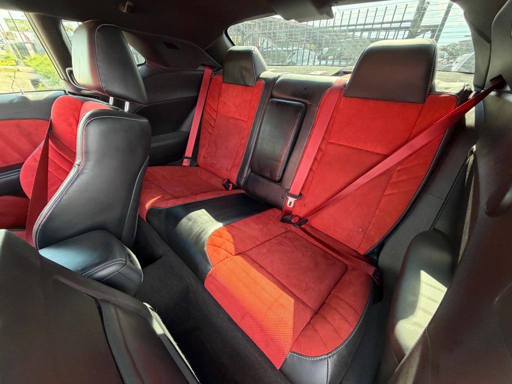 Photo 24 of this DODGE CHALLENGER