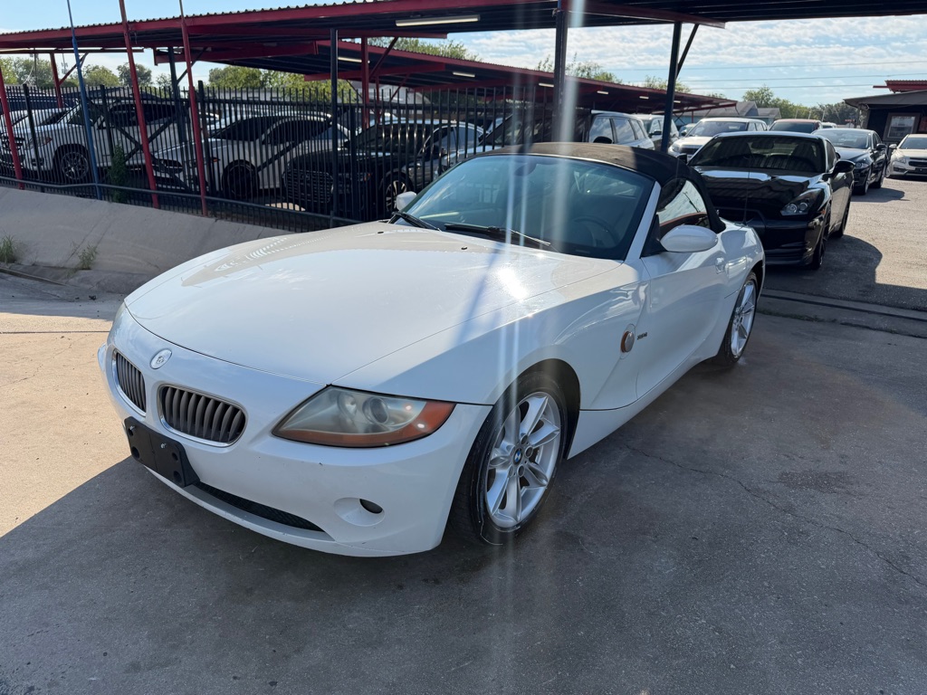 Photo 2 of this BMW Z4