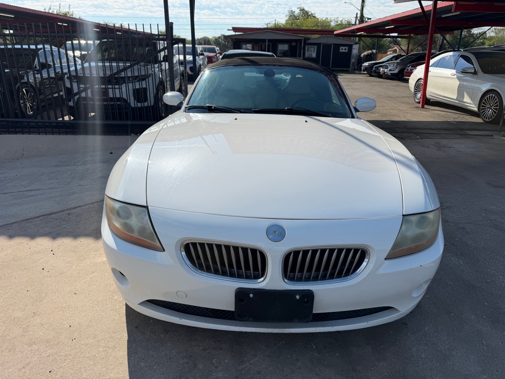 Photo 3 of this BMW Z4