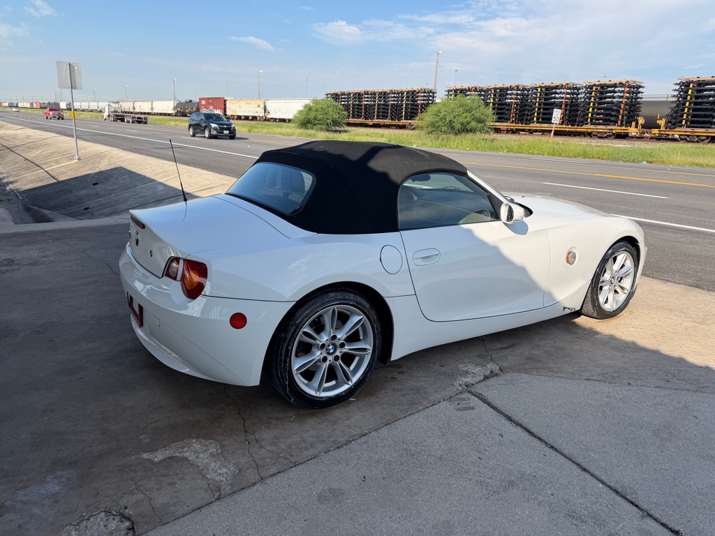 Photo 11 of this BMW Z4