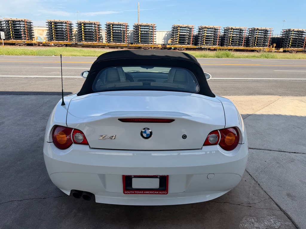 Photo 25 of this BMW Z4