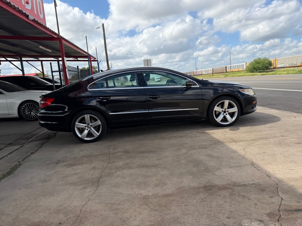 Photo 40 of this VOLKSWAGEN CC