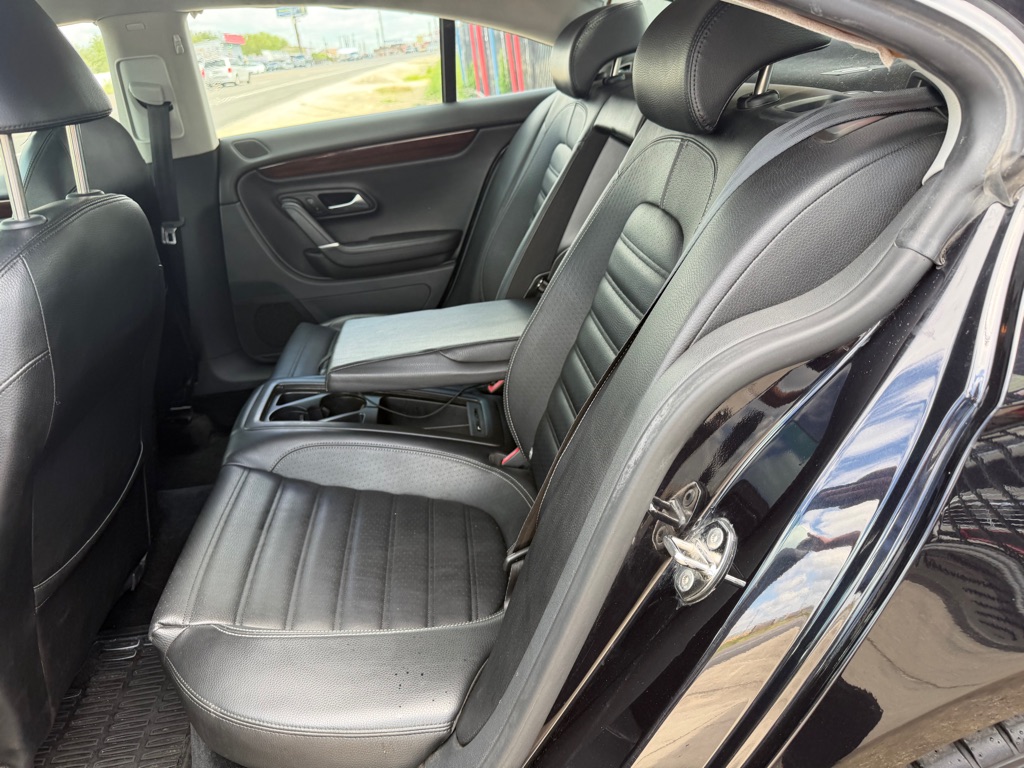 Photo 50 of this VOLKSWAGEN CC