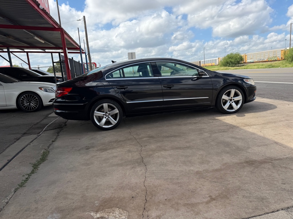 Photo 16 of this VOLKSWAGEN CC
