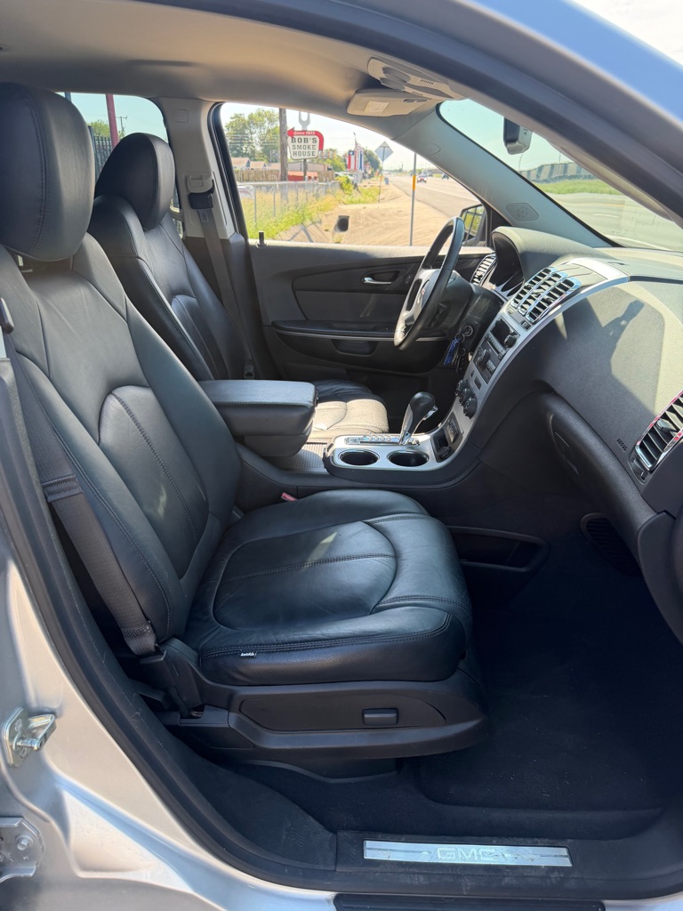 Photo 22 of this GMC ACADIA