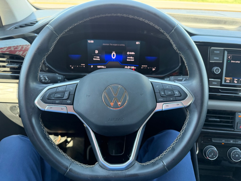 Photo 14 of this VOLKSWAGEN TAOS