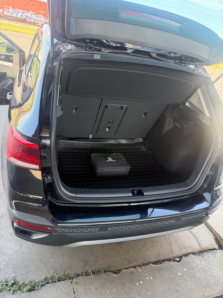 Photo 50 of this VOLKSWAGEN TAOS