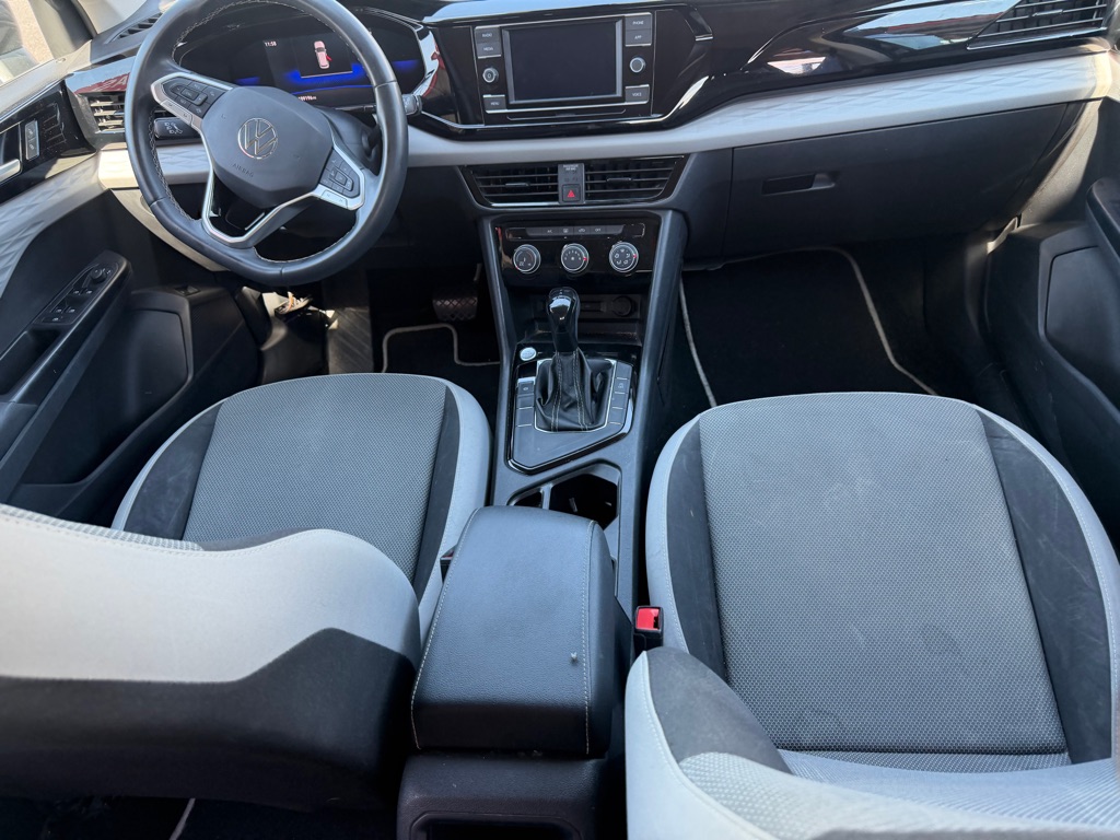 Photo 22 of this VOLKSWAGEN TAOS