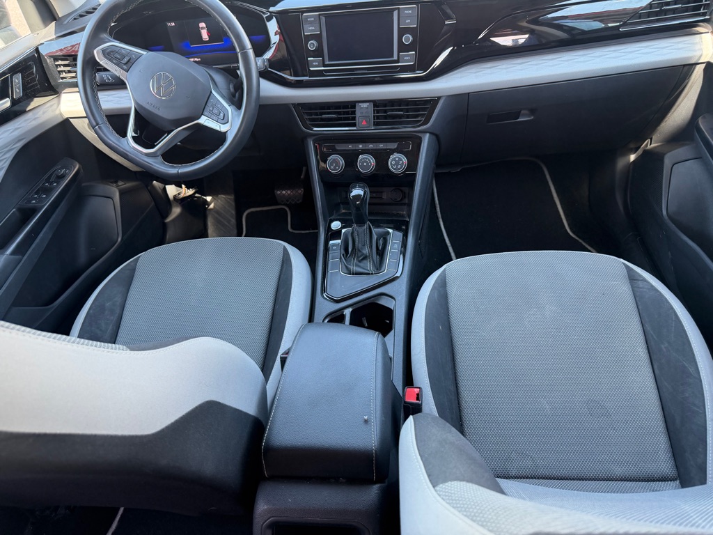 Photo 24 of this VOLKSWAGEN TAOS
