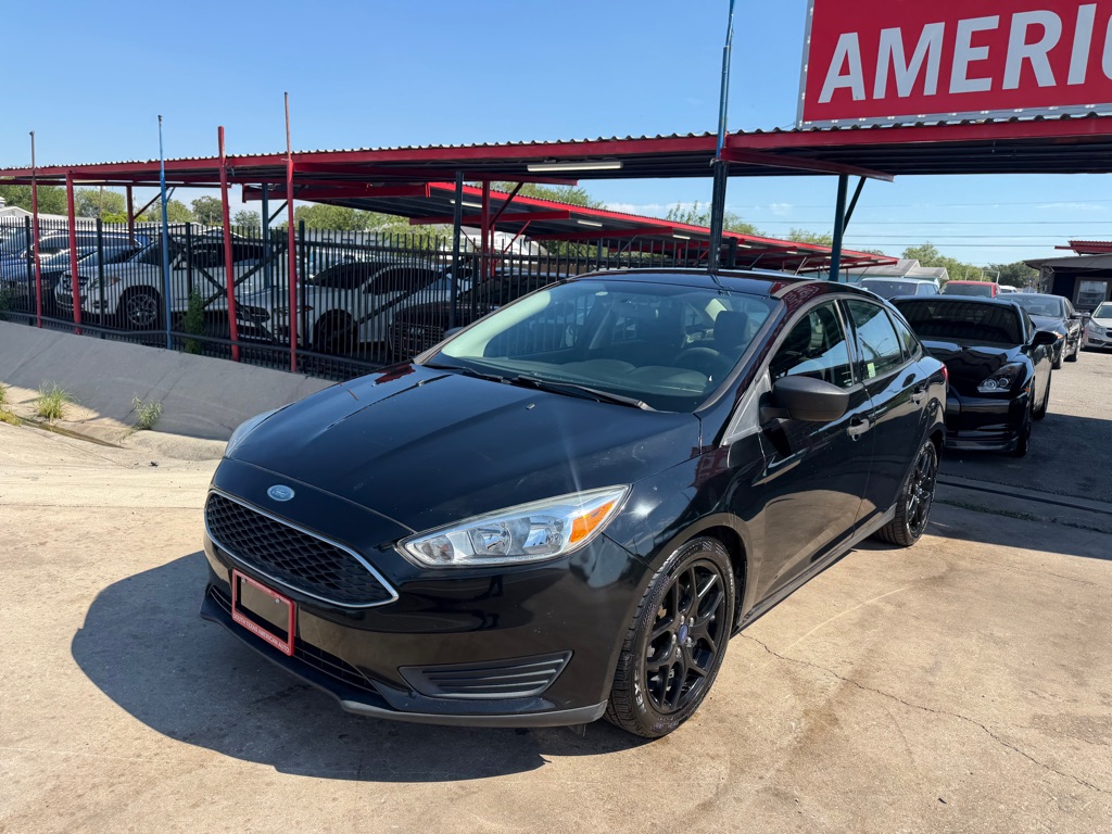 Photo 41 of this FORD FOCUS