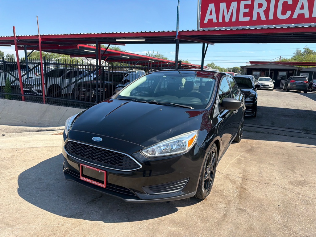 Photo 4 of this FORD FOCUS
