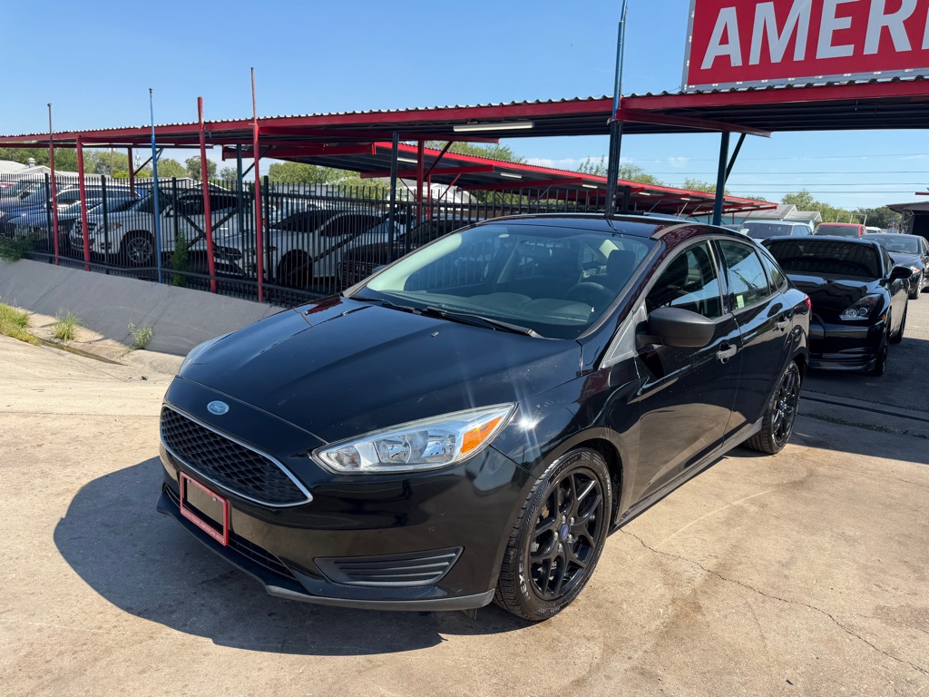 Photo 7 of this FORD FOCUS