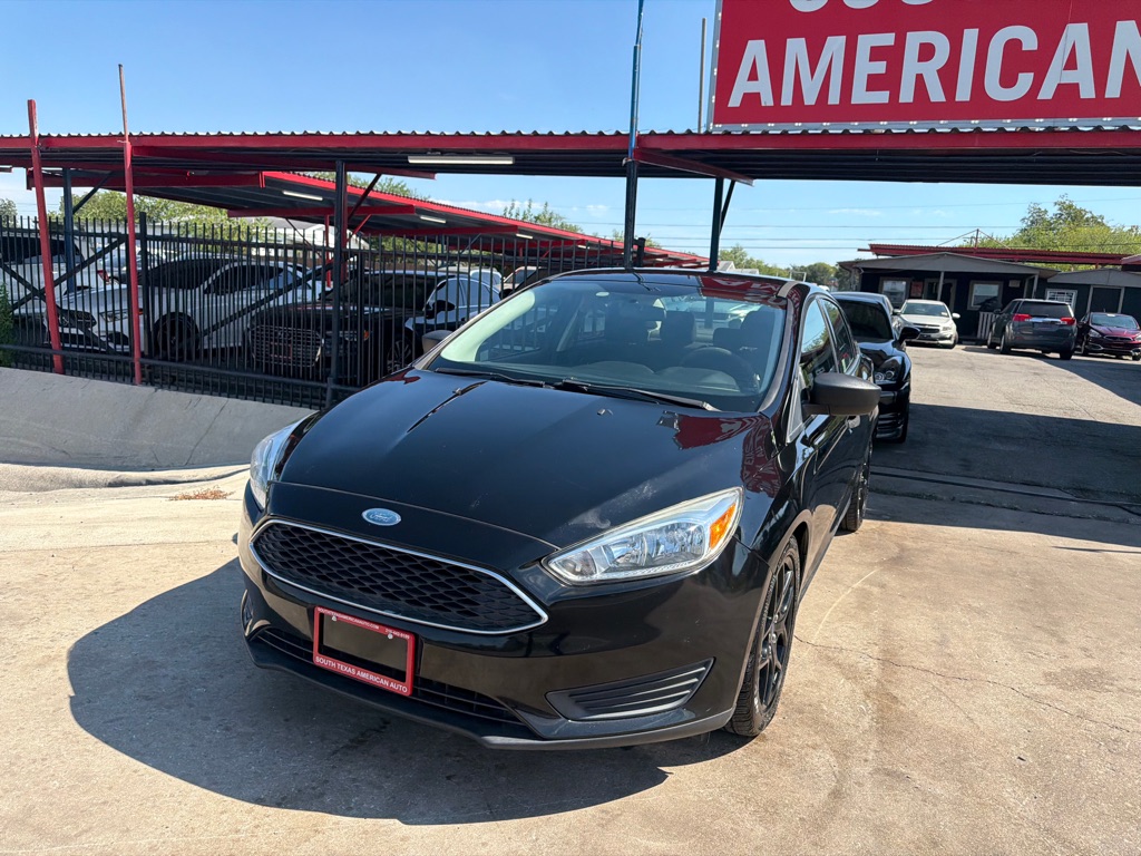 Photo 5 of this FORD FOCUS