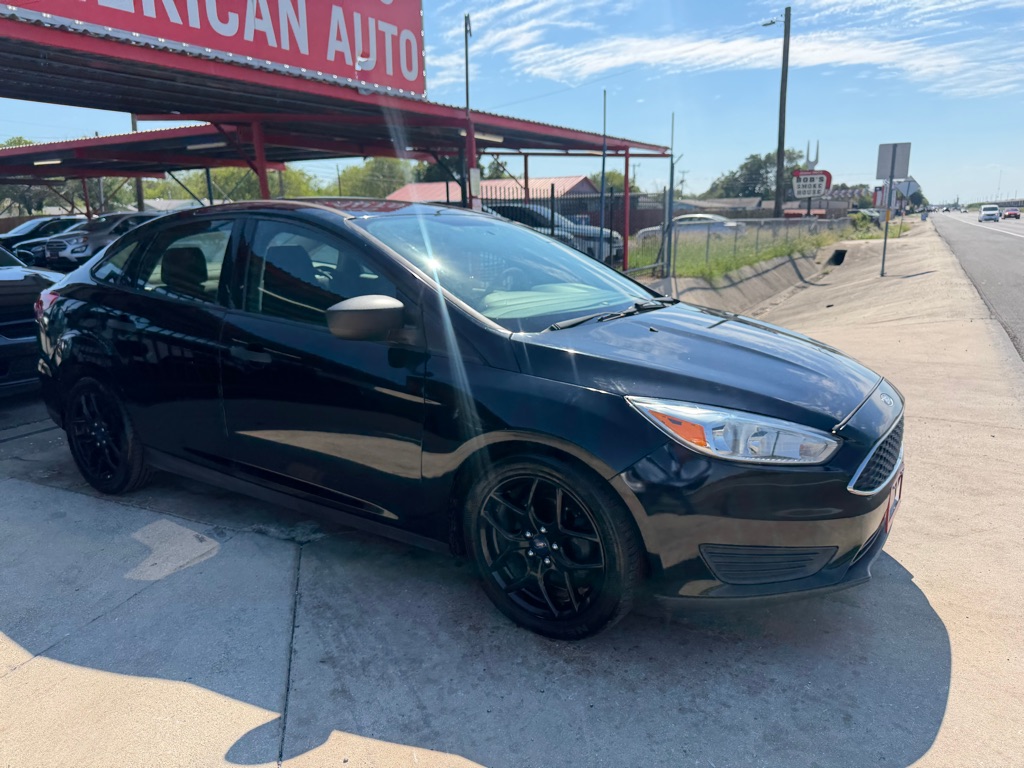 Photo 17 of this FORD FOCUS