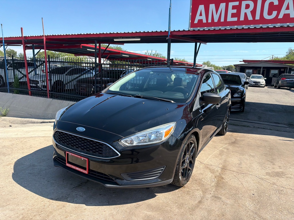 Photo 3 of this FORD FOCUS