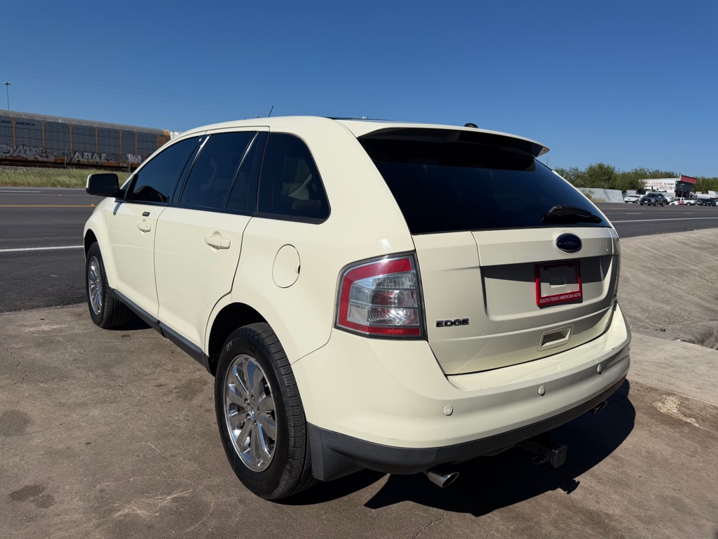 Photo 19 of this FORD EDGE