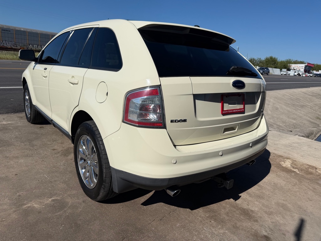 Photo 17 of this FORD EDGE