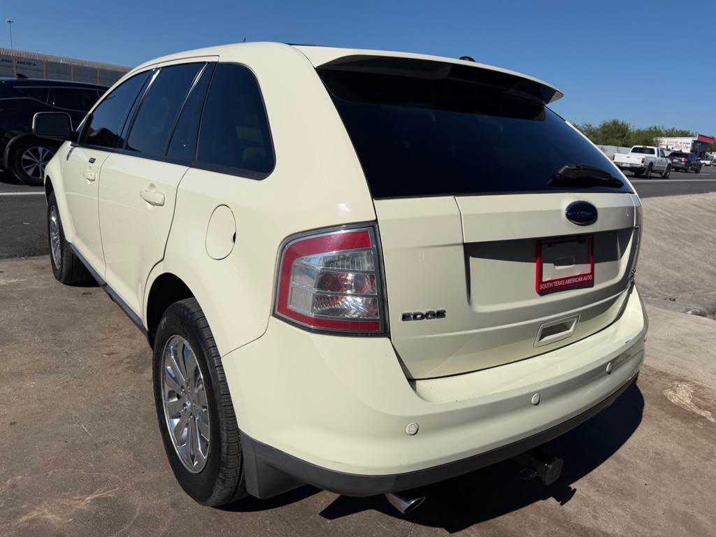 Photo 40 of this FORD EDGE