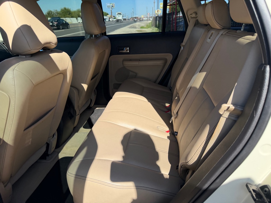 Photo 42 of this FORD EDGE