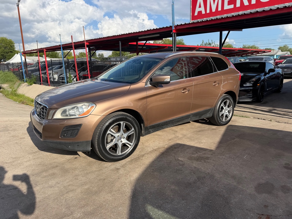 2011 VOLVO XC60