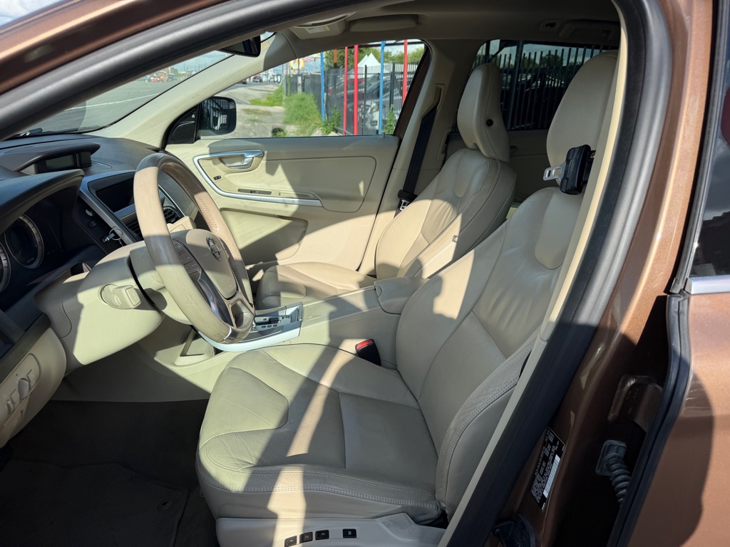 Photo 17 of this VOLVO XC60