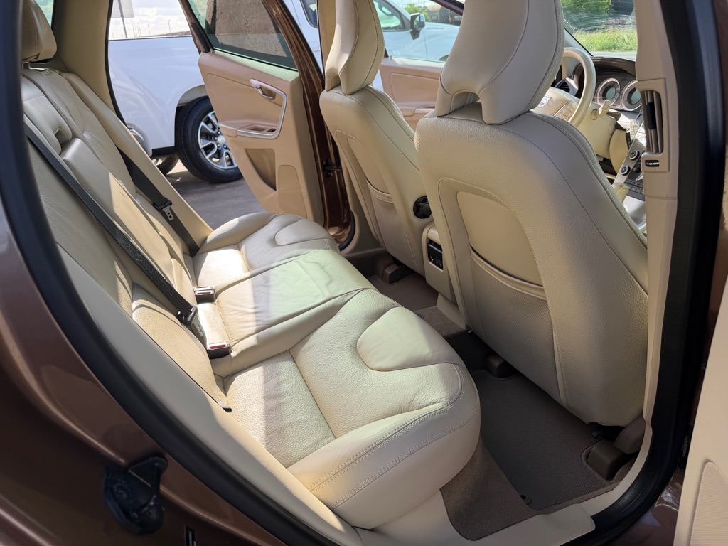 Photo 24 of this VOLVO XC60