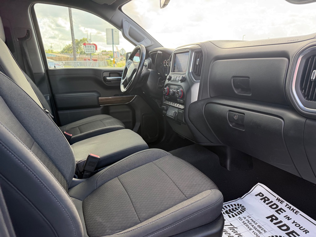 Photo 28 of this CHEVROLET SILVERADO 1500
