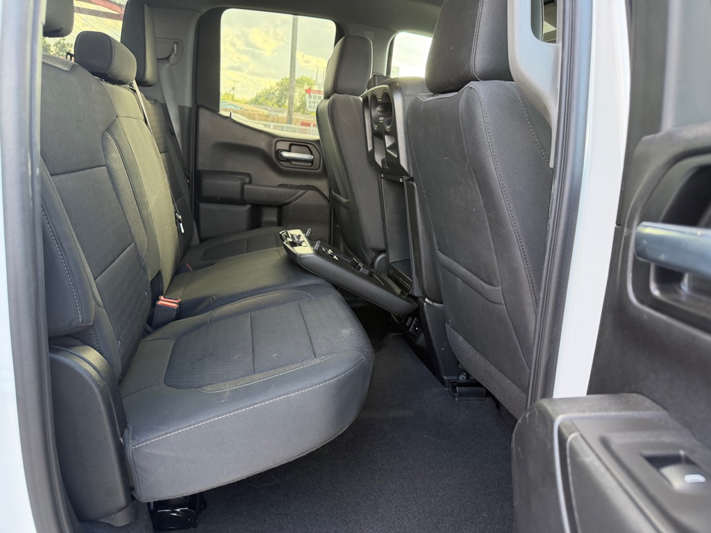 Photo 27 of this CHEVROLET SILVERADO 1500