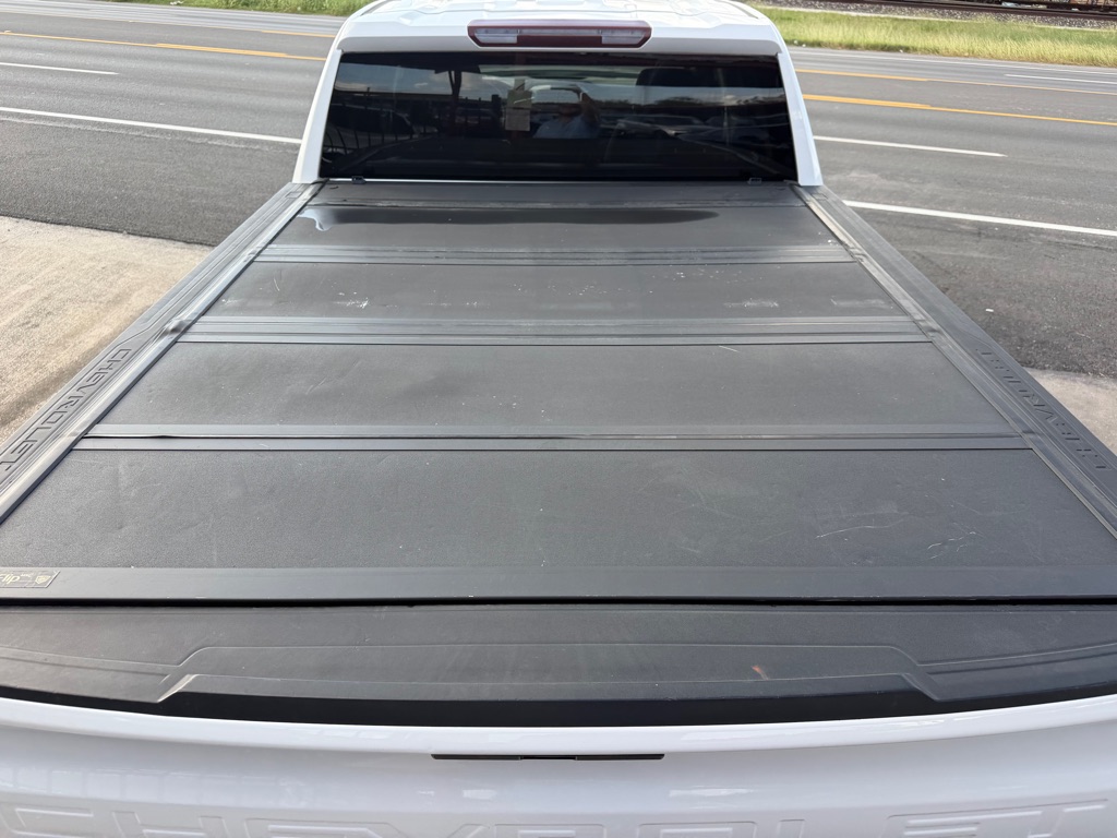 Photo 24 of this CHEVROLET SILVERADO 1500