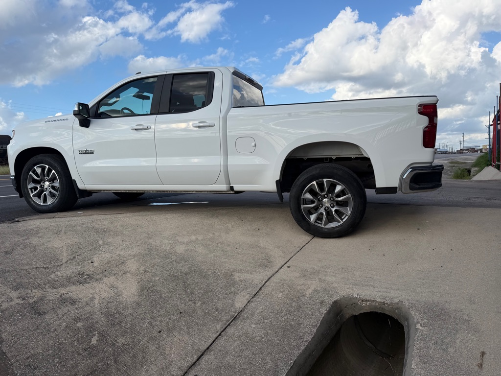 Photo 17 of this CHEVROLET SILVERADO 1500
