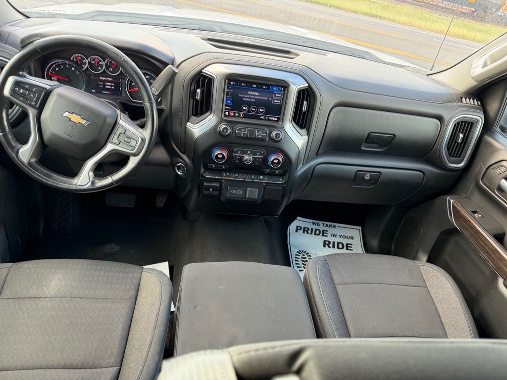 Photo 23 of this CHEVROLET SILVERADO 1500
