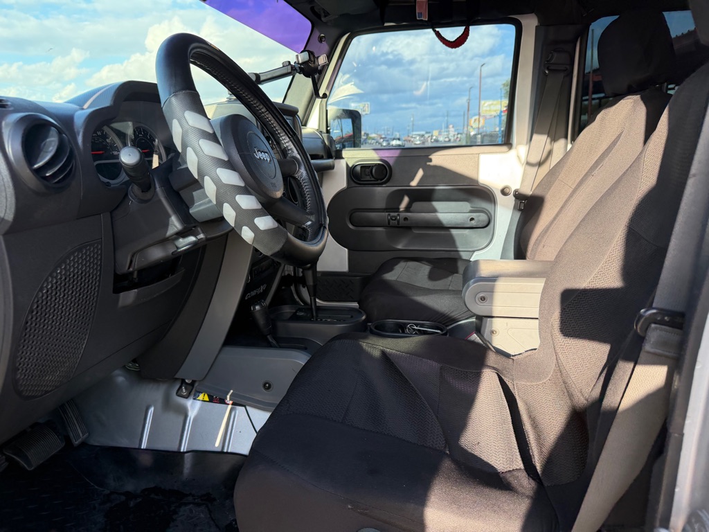 Photo 22 of this JEEP WRANGLER