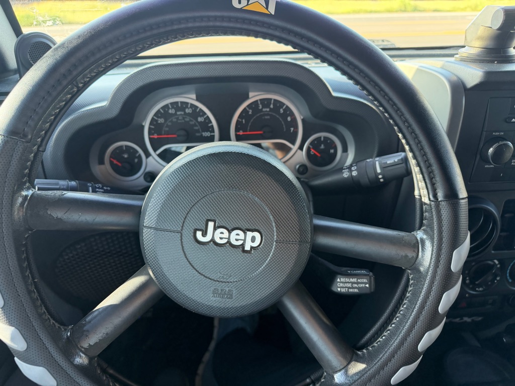 Photo 24 of this JEEP WRANGLER