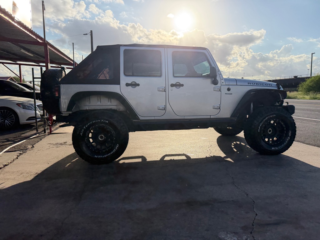 Photo 17 of this JEEP WRANGLER