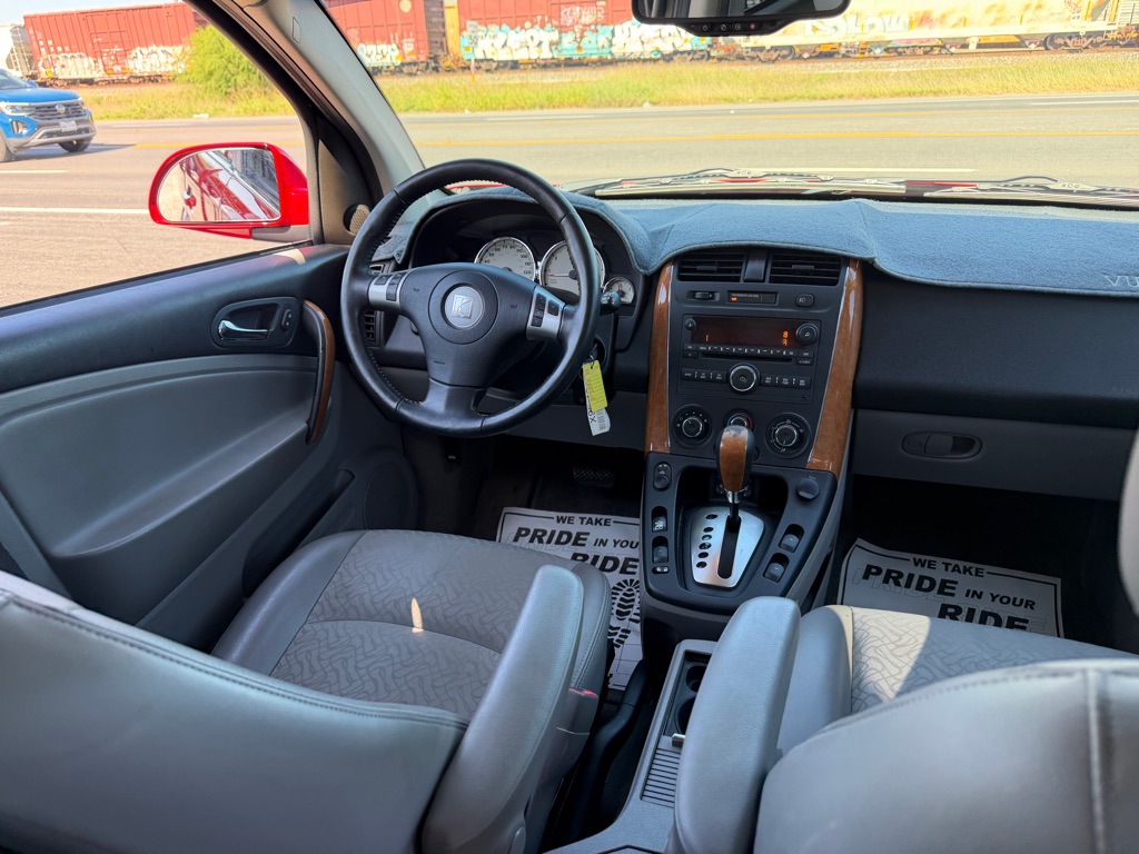 Photo 33 of this SATURN VUE