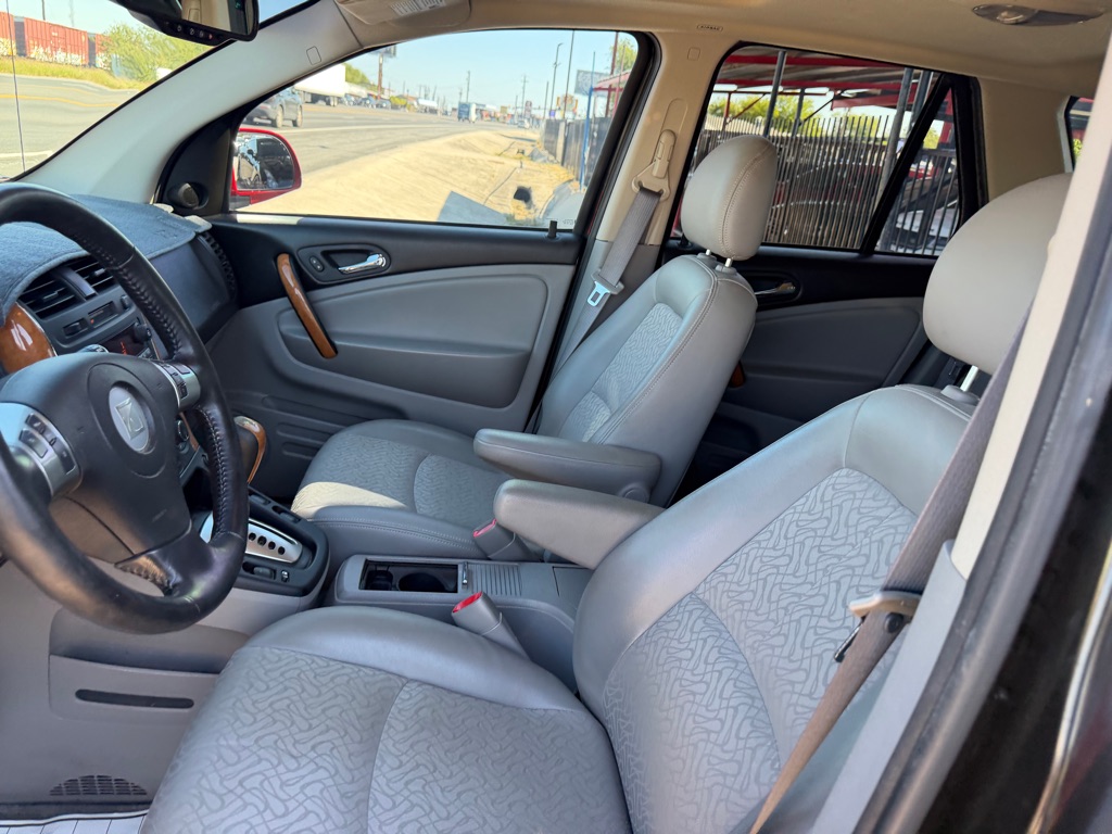 Photo 48 of this SATURN VUE