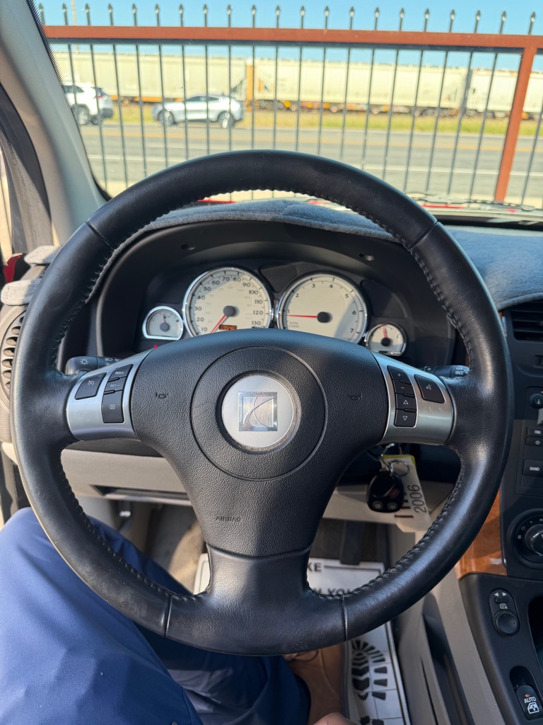 Photo 56 of this SATURN VUE