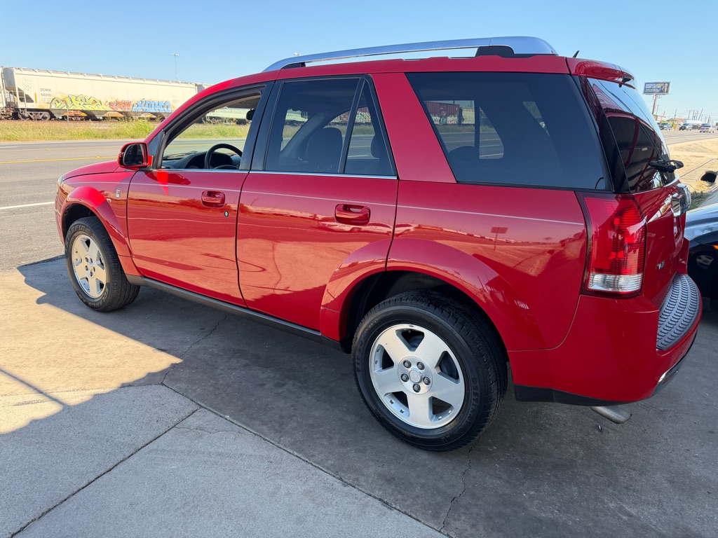 Photo 46 of this SATURN VUE