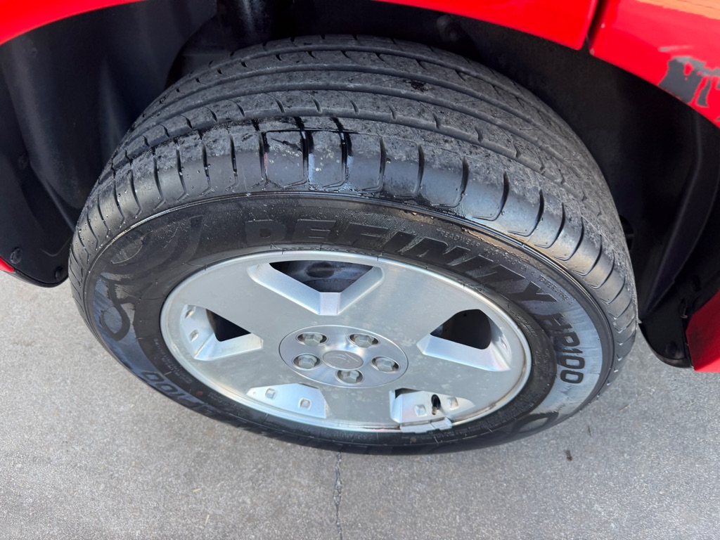 Photo 27 of this SATURN VUE