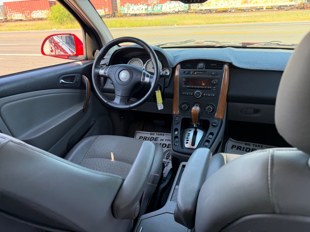 Photo 28 of this SATURN VUE