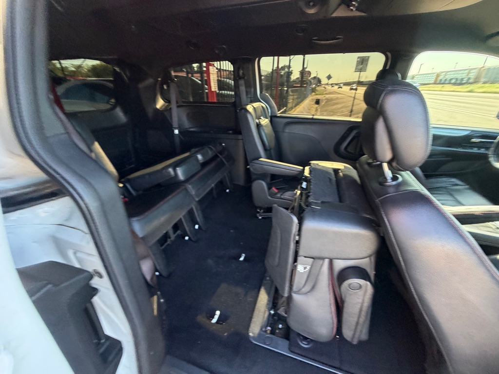 Photo 55 of this DODGE GRAND CARAVAN