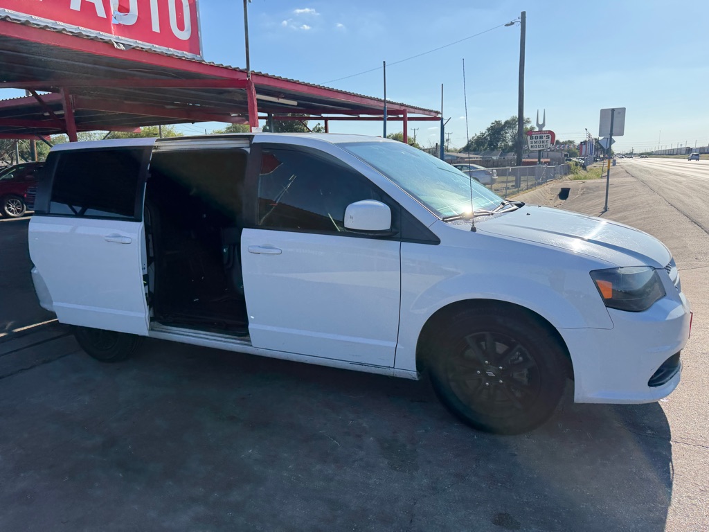 Photo 27 of this DODGE GRAND CARAVAN
