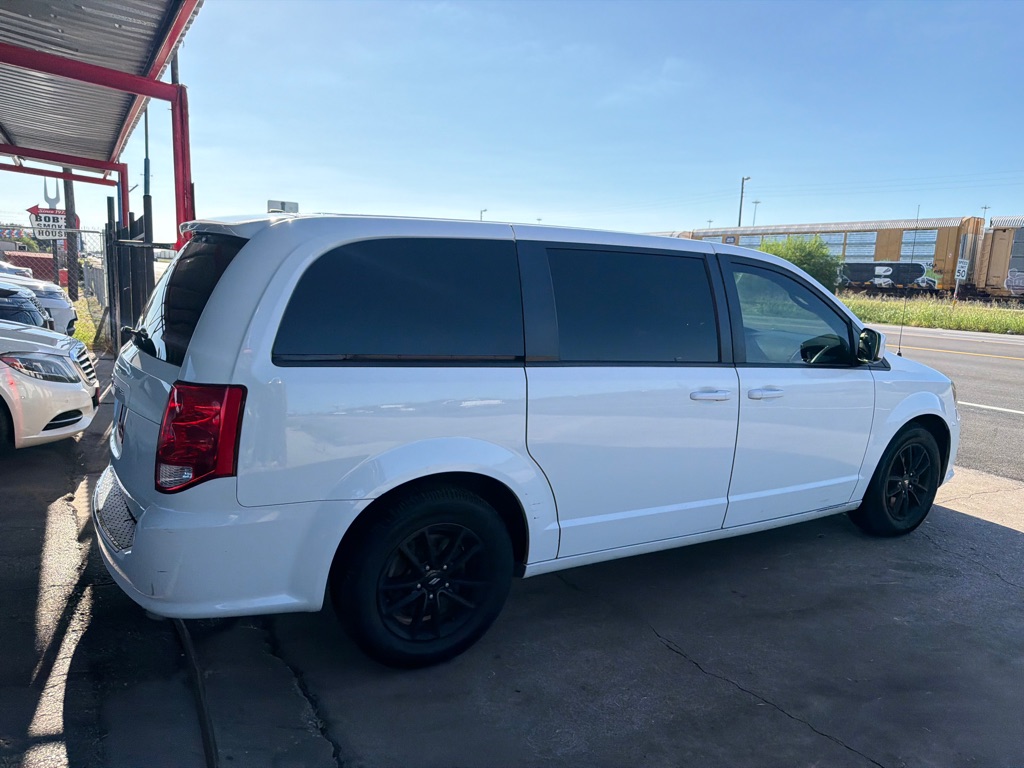 Photo 25 of this DODGE GRAND CARAVAN