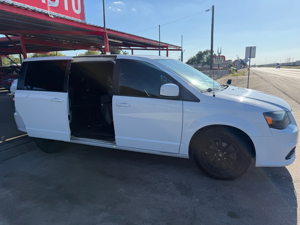Photo 29 of this DODGE GRAND CARAVAN