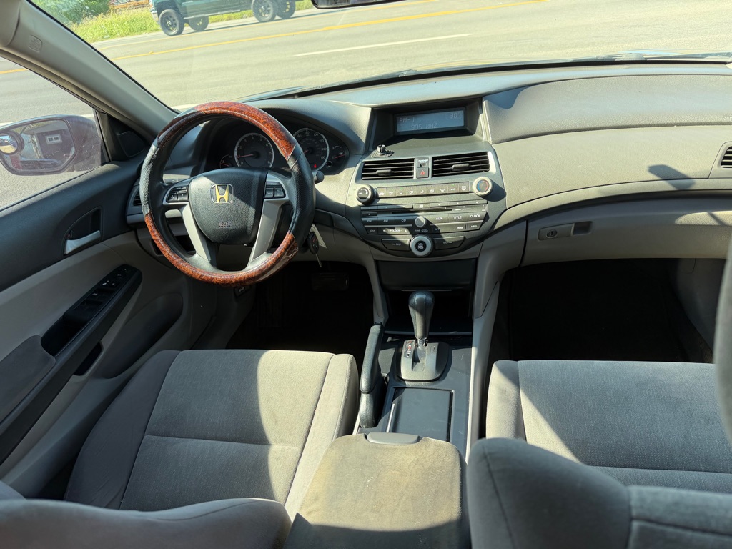 Photo 30 of this HONDA ACCORD